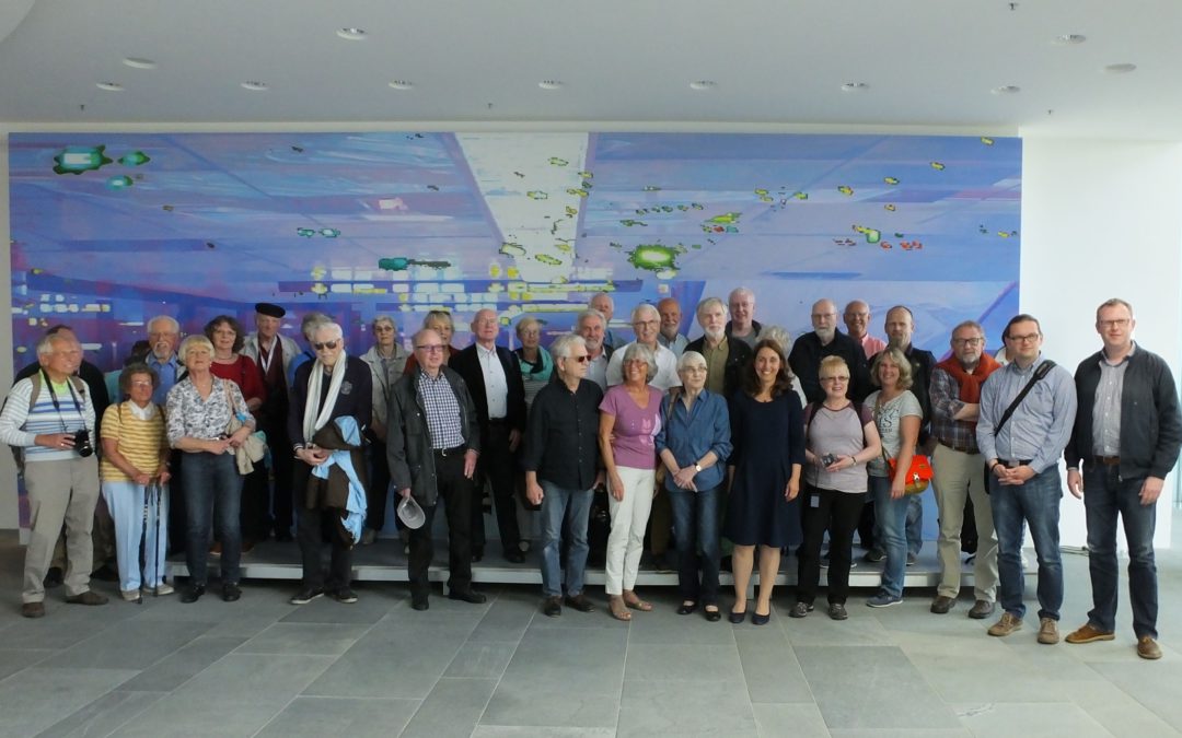 Besuchergruppe mit Staatsministerin Aydan Özoguz, MdB am 17. Mai 2017 im Bundeskanzleramt in Berlin